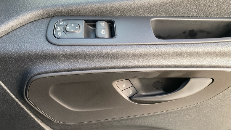 Mercedes-Benz Sprinter 315Cdi L2 Diesel Rwd 3.5t H2 Select Van